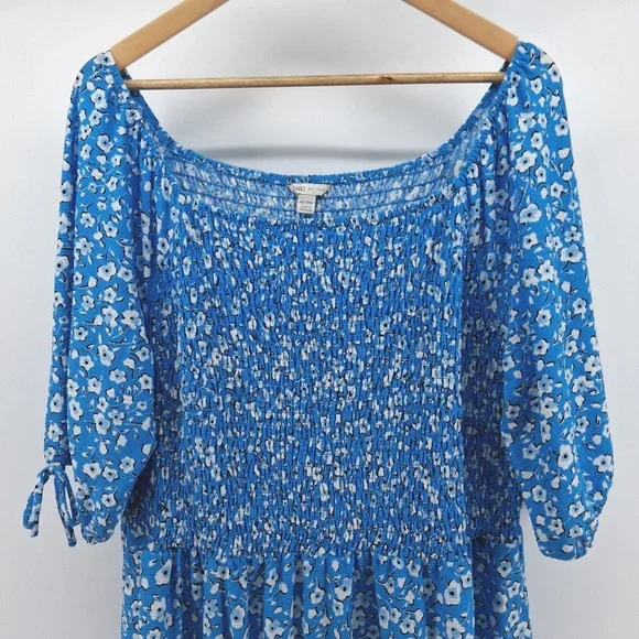 Cato Women's‎ Blue Floral Midi Dress 3/4 Sleeve Square Neck Smocked Size 18/20W - Picture 2 of 11